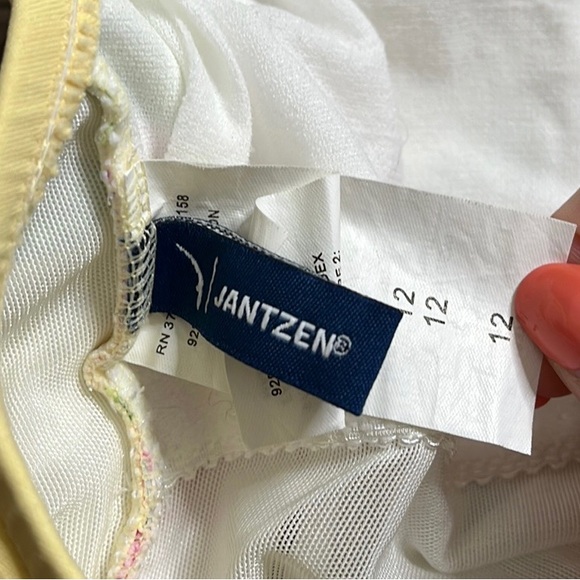 Vintage Jantzen Swimsuit Yellow Floral One Piece 12 - Picture 6 of 7